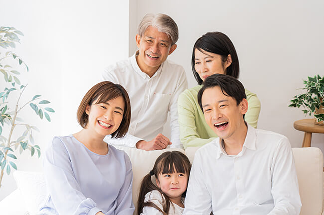 子どもから大人まで、家族で通える歯科医院